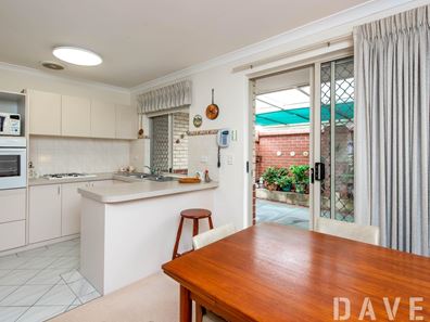 10/20 Blackwattle Parade, Padbury WA 6025