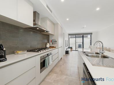 6 Fewston Lane, Aveley WA 6069