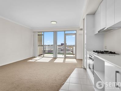 503/21 Malata Crescent, Success WA 6164