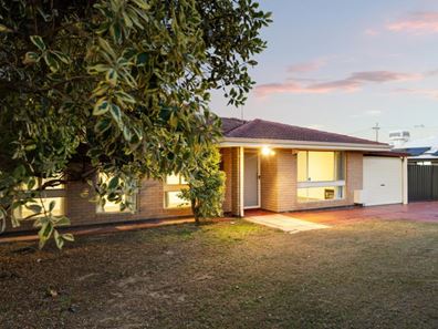 3 Hawkins Street, Rockingham WA 6168