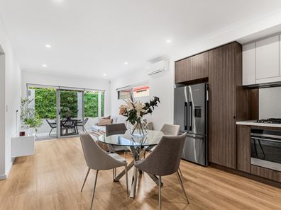 4/52 Odin Road, Innaloo WA 6018