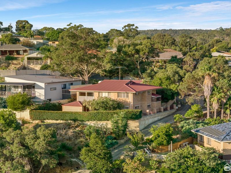 5 Derry Avenue, Mount Nasura WA 6112