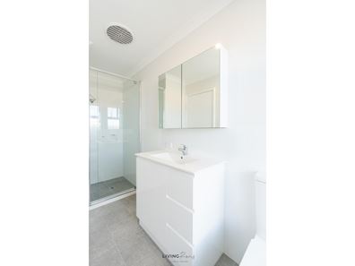 Room/6  10 Scholar Close, Marangaroo WA 6064