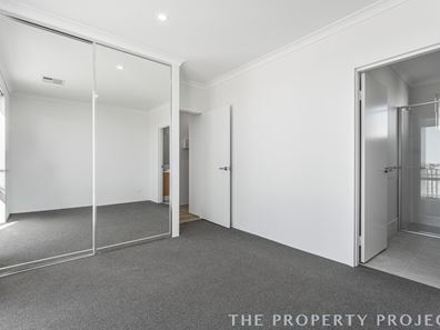 7 Flinders Lane, Eglinton WA 6034