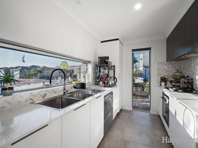 52 Plunkett Turn, Canning Vale WA 6155