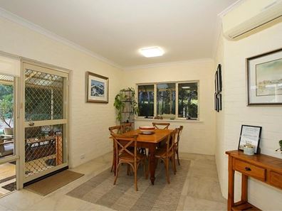 1 Hudson Place, Leschenault WA 6233