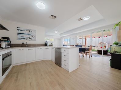 7/27 Stroud Street, Beachlands WA 6530