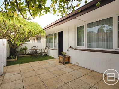 2/36 Ewen Street, Scarborough WA 6019