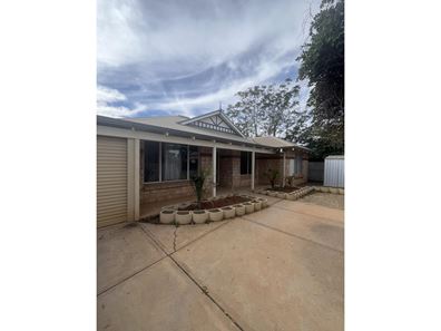 69b North Terrace, Boulder WA 6432