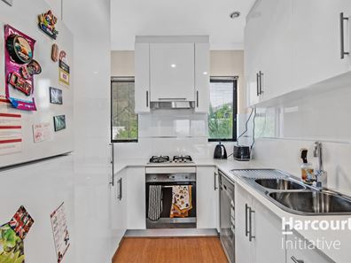 37A Walderton Avenue, Balga WA 6061