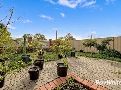 14 Shalford Way, Girrawheen WA 6064