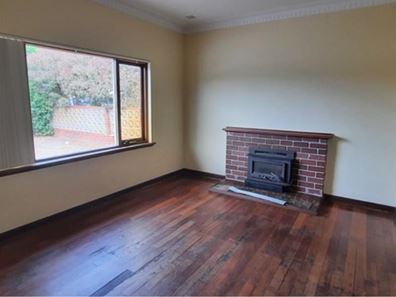 12 Gilroy Street, Cloverdale WA 6105