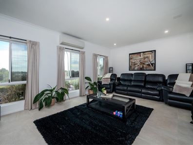 22 Abraham Court, Wanneroo WA 6065
