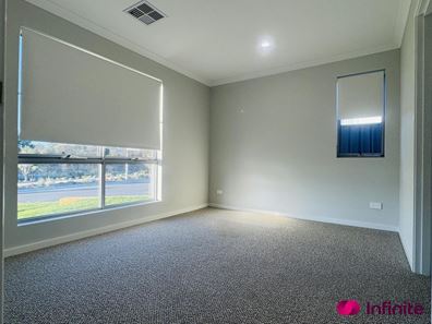1/52 Rosewood Street, Hammond Park WA 6164