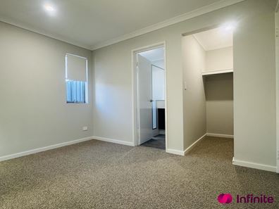 1/52 Rosewood Street, Hammond Park WA 6164