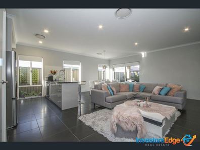 30 Coomal Road, Haynes WA 6112