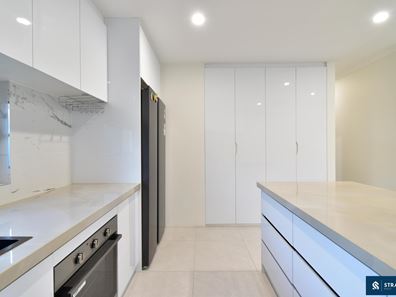 6 Mirrelia Way, Riverton WA 6148