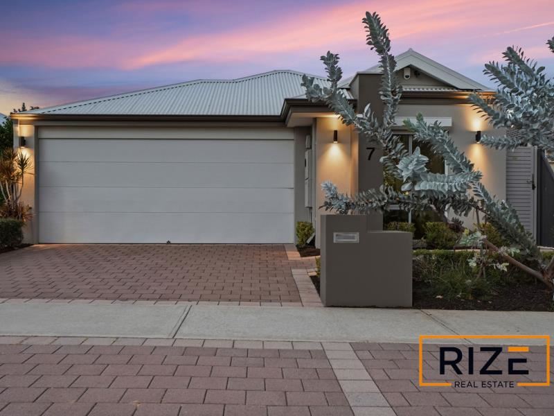 7 Mayali Bend, Banksia Grove WA 6031