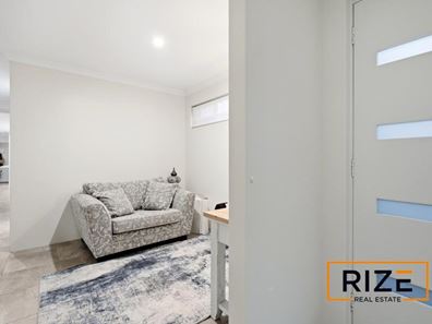 7 Mayali Bend, Banksia Grove WA 6031