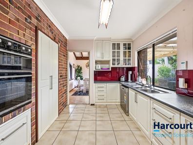 20 Bernedale Way, Duncraig WA 6023