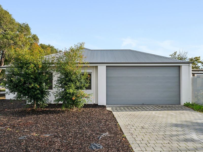 30 Wicklow Street, Thornlie WA 6108