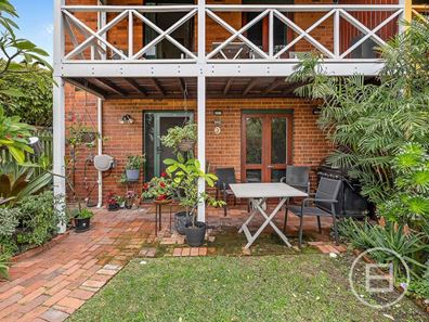 1/3 Swanbourne Street, Fremantle WA 6160