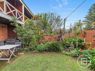 1/3 Swanbourne Street, Fremantle WA 6160