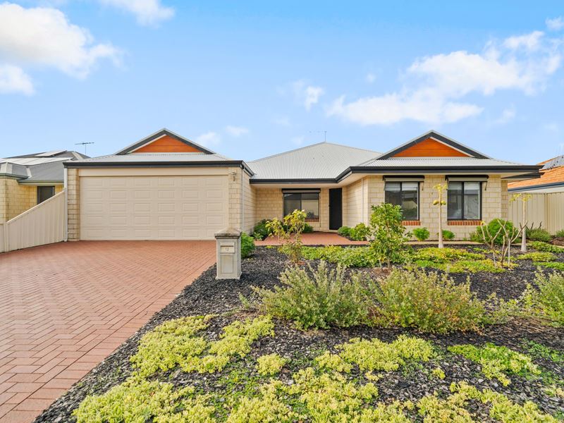 12 Nellie Green, Dudley Park WA 6210