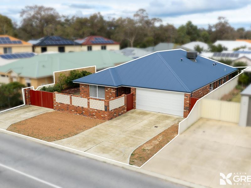 90 Oakleigh Drive, Erskine