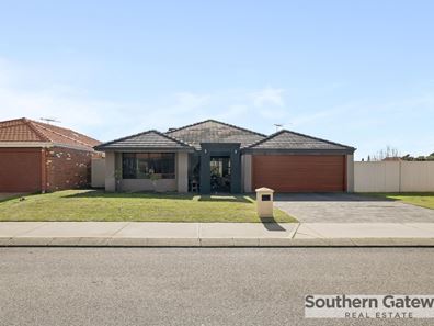 11 Napoleon Way, Bertram WA 6167