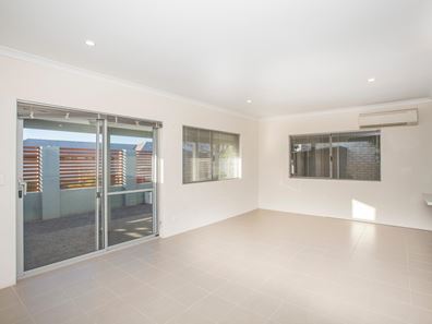 13 Aurum Parade, Dayton WA 6055