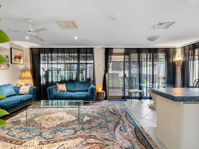 25 Valentino Close, Greenfields WA 6210