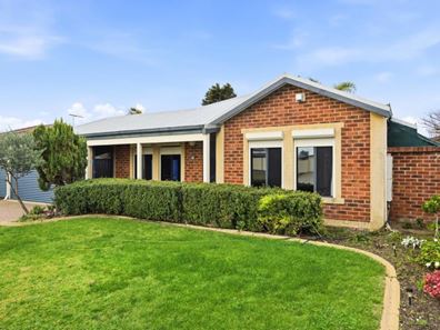 16 Colville Street, Waikiki WA 6169