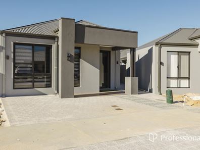 12 Corymbia Way, Harrisdale WA 6112