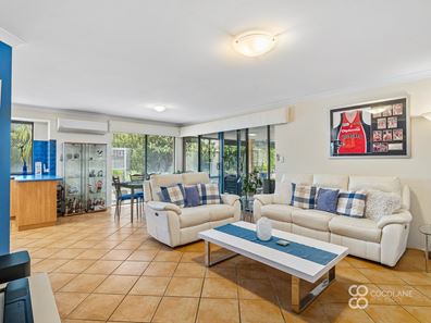 20 Charm Way, Atwell WA 6164