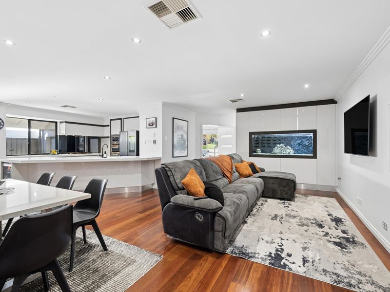 35 Blondell Drive, Lake Coogee