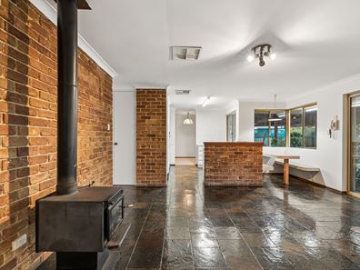 32 Bibra Drive, Bibra Lake WA 6163