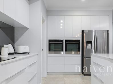 102 SAPPHIRE CHASE, Wellard WA 6170