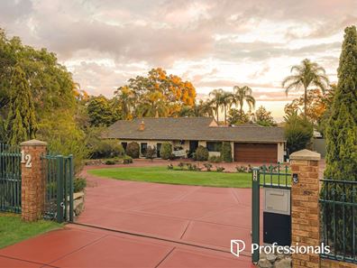 12 Crump Lane, Maida Vale WA 6057