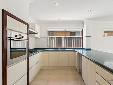 19 Belhus Drive, Trigg WA 6029