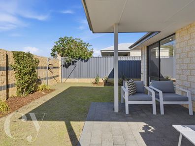 8 Jennings Street, Hammond Park WA 6164