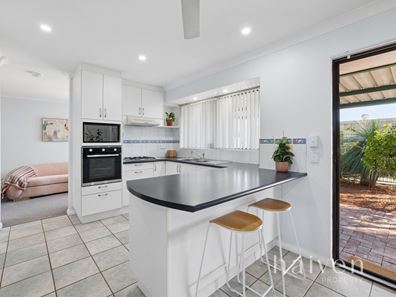42 Allamanda Drive, South Lake WA 6164