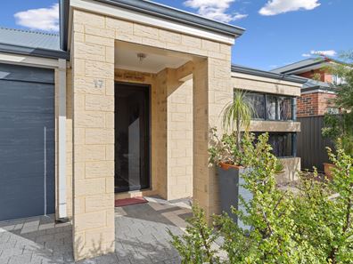 17 Rushmore Loop, Baldivis WA 6171