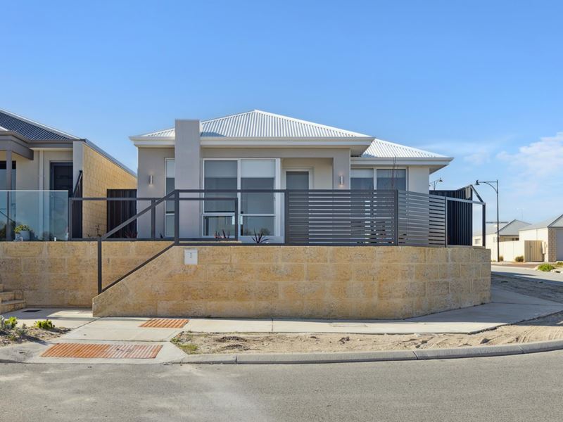2 Rivermouth Approach, Two Rocks WA 6037