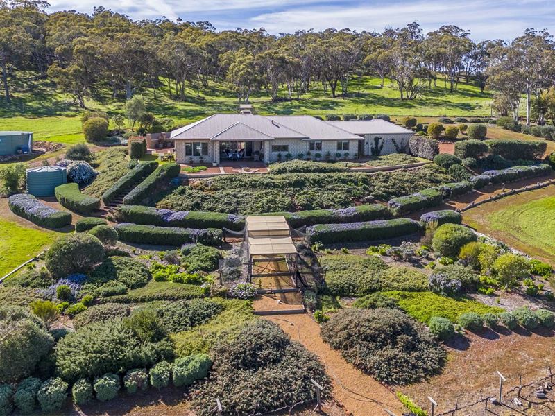 301 Balgaling Rd, Coondle, Toodyay WA 6566
