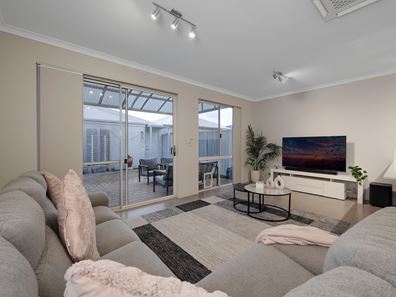 65A Eastwall Parkway, Butler WA 6036