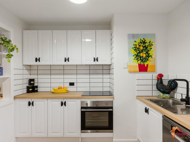 10/14 Canham Way, Orelia WA 6167