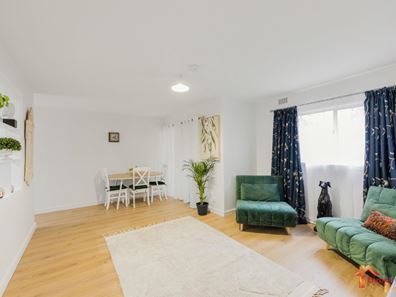 10/14 Canham Way, Orelia WA 6167