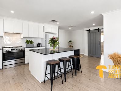 10 Gulson Court, Waikiki WA 6169