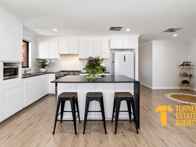 10 Gulson Court, Waikiki WA 6169